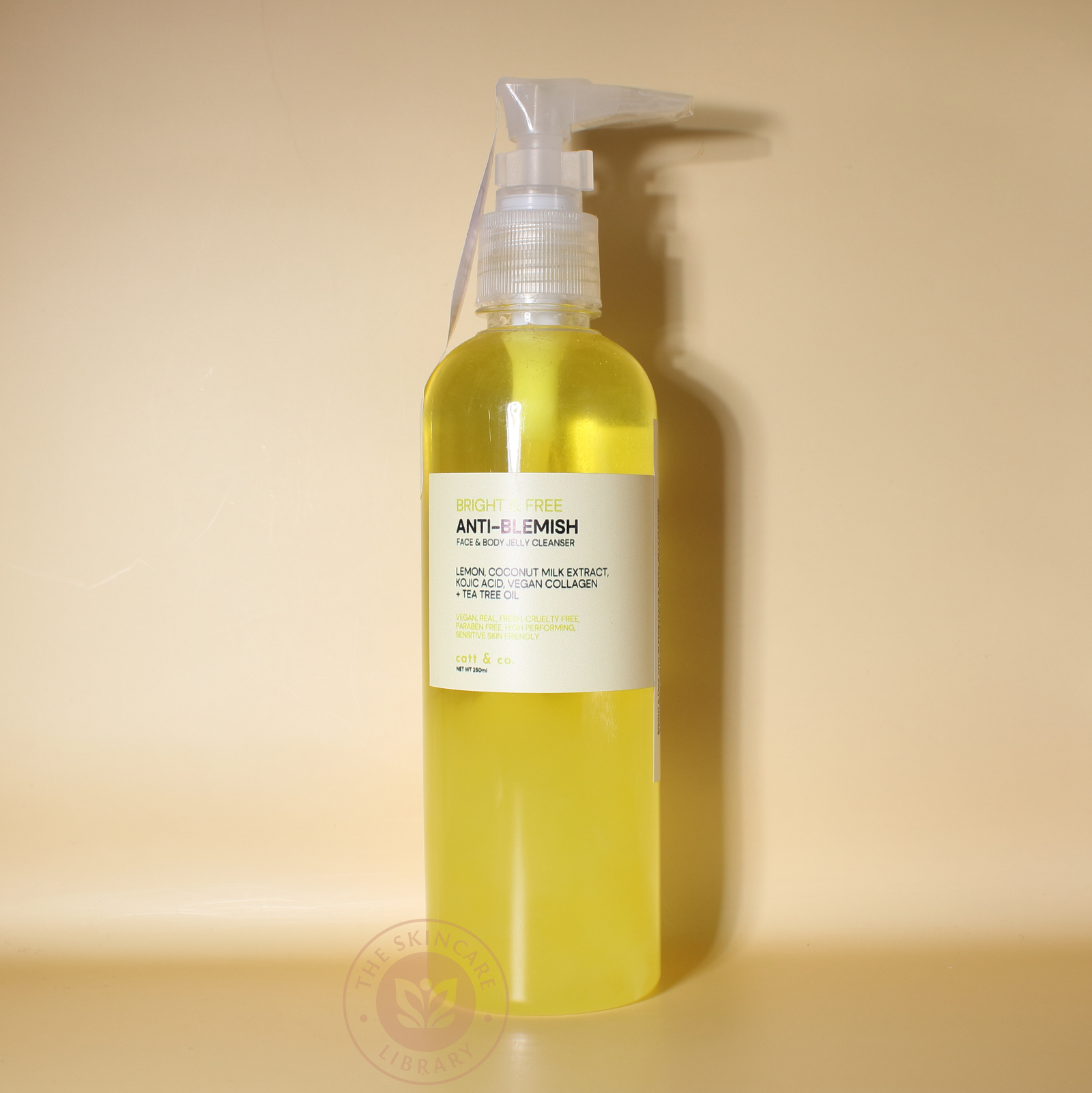 Catt & Co. Bright & Free Anti-Blemish Face & Body Jelly Cleanser 250ml | Cleansers Catt & Co. Bright & Free Anti-Blemish Face & Body Jelly Cleanser 250ml | Cleansers