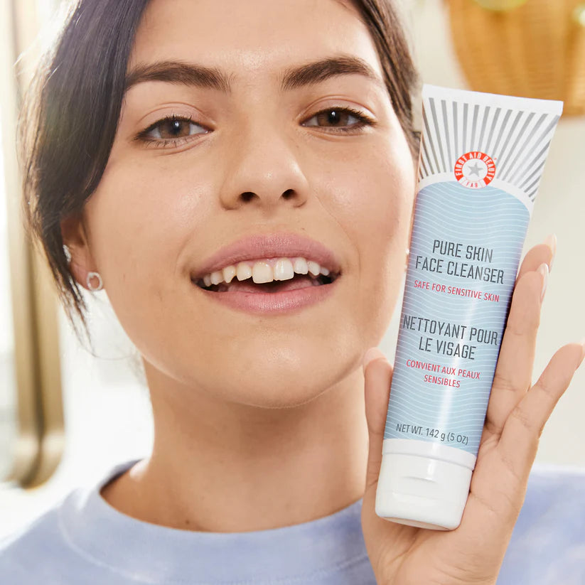 منظف وجه للتجميل الإسعافات الأولية 142 جم | Cleansers منظف وجه للتجميل الإسعافات الأولية 142 جم | Cleansers