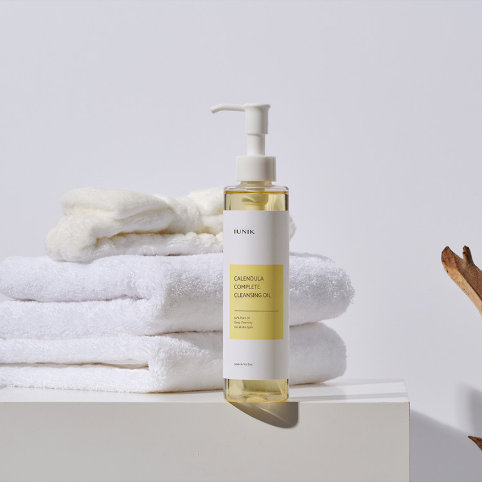 iUNIK Calendula Complete Cleansing Oil 200ml | Cleansing Balm, Oil and Water iUNIK Calendula Complete Cleansing Oil 200ml | Cleansing Balm, Oil and Water