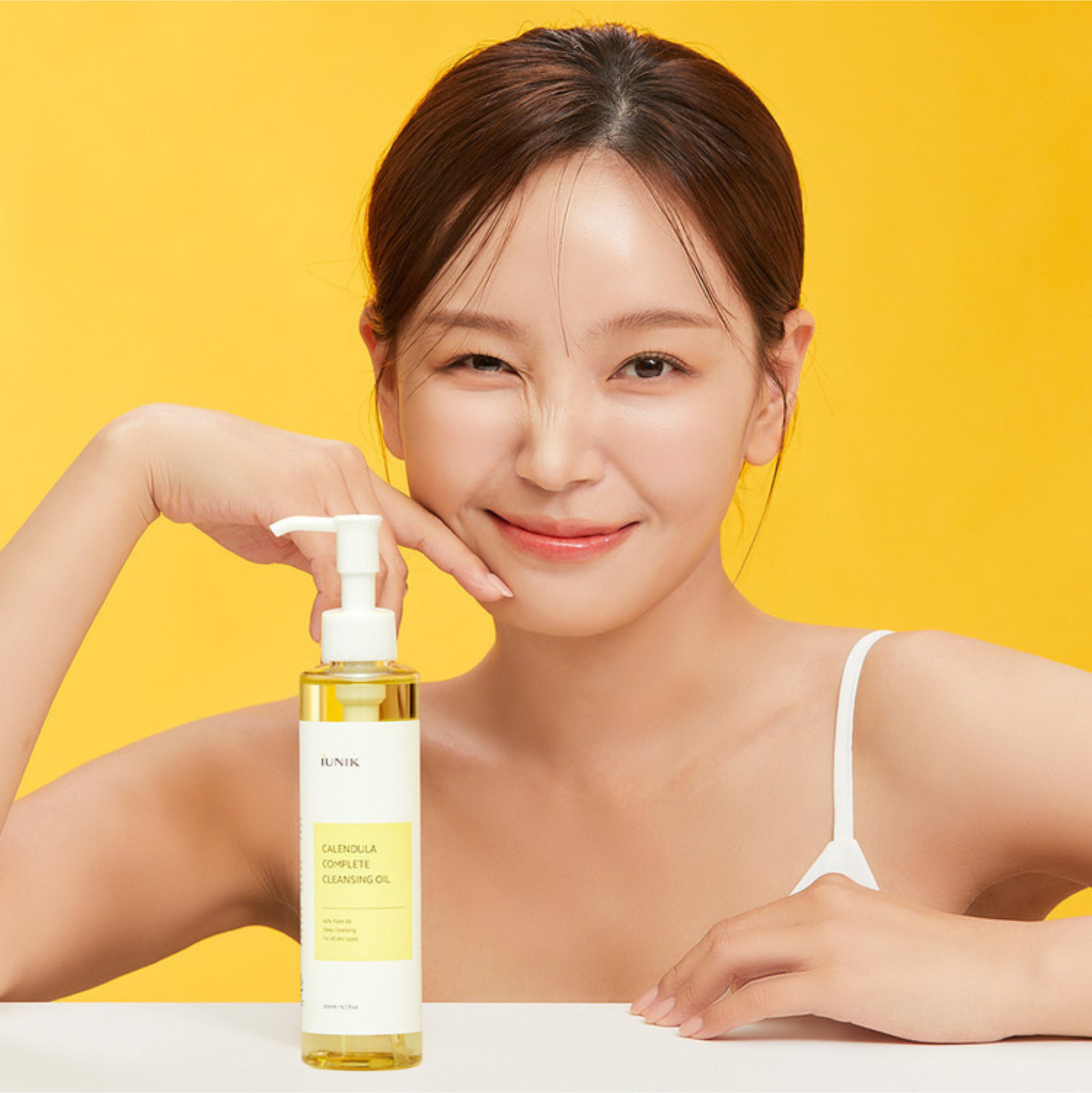 iUNIK Calendula Complete Cleansing Oil 200ml | Cleansing Balm, Oil and Water iUNIK Calendula Complete Cleansing Oil 200ml | Cleansing Balm, Oil and Water