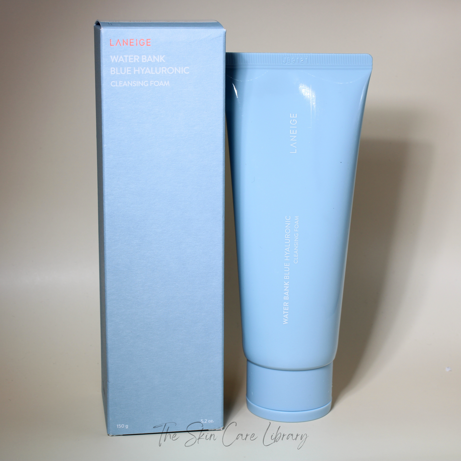 بنك مياه لانيج رغوة تنظيف هيالورونيك زرقاء 150 جم | Cleansers بنك مياه لانيج رغوة تنظيف هيالورونيك زرقاء 150 جم | Cleansers