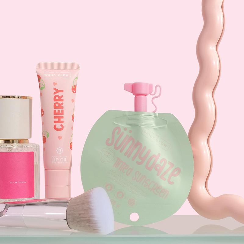 The Daily Glow Sunny Daze Tinted Sunscreen SPF50