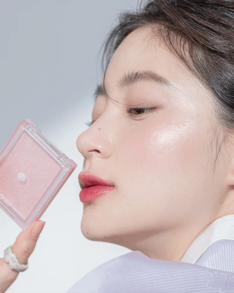 من Rom & nd فاير شفايف 5.5g | Bronzer and Highlighter من Rom & nd فاير شفايف 5.5g | Bronzer and Highlighter